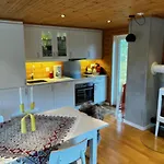 Flott Familiehytte Pa Haukas I Strandebarm Feriehus *