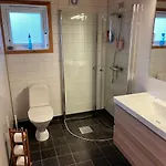 Feriehus Flott Familiehytte Pa Haukas I Strandebarm *