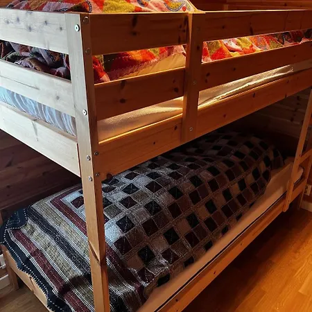 Feriehus Flott Familiehytte Pa Haukas I Strandebarm *