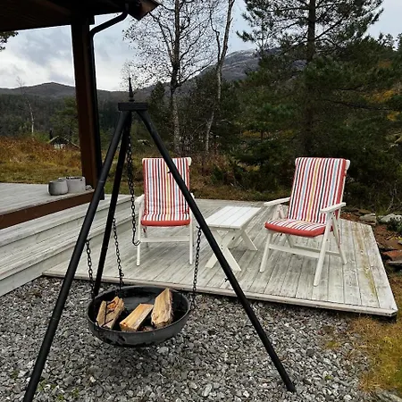 Flott Familiehytte Pa Haukas I Strandebarm *