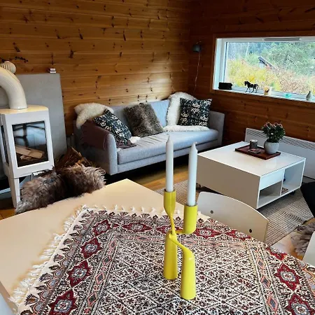 Flott Familiehytte Pa Haukas I Strandebarm