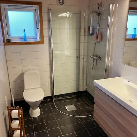 Feriehus Flott Familiehytte Pa Haukas I Strandebarm *