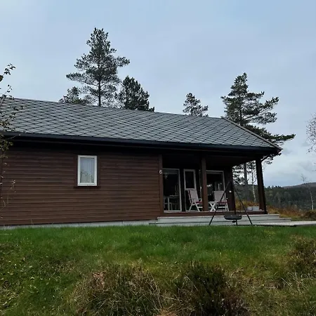 Flott Familiehytte Pa Haukas I Strandebarm Holiday home *