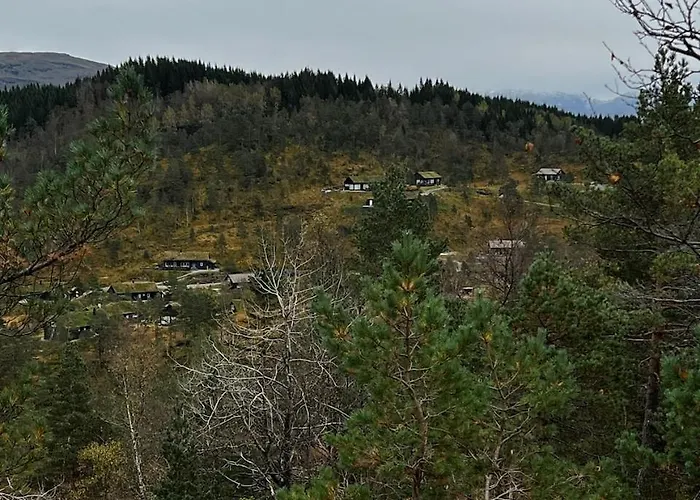 Flott Familiehytte Pa Haukas I Strandebarm Prázdninový dům