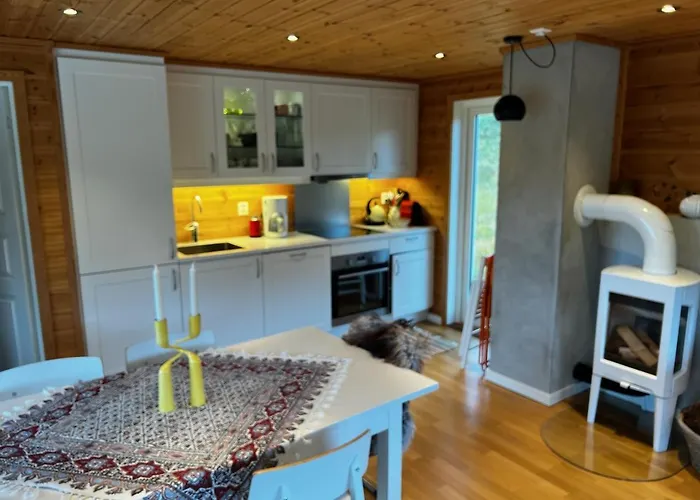 Flott Familiehytte Pa Haukas I Strandebarm Prázdninový dům *
